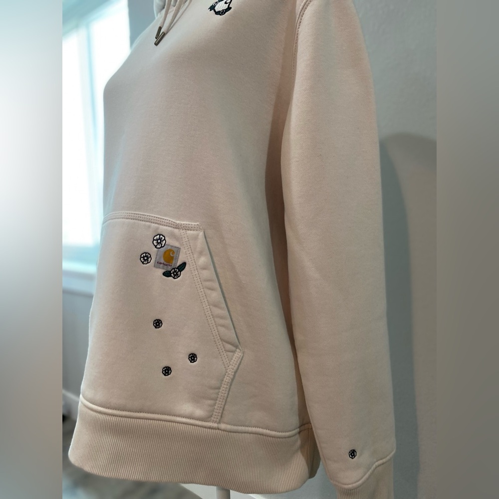 Carhartt Hoodie with Embroidered Details - Picture 6 of 8
